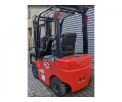 EP  Elektro-Gabelstapler EFL181 – 4800 mm Triplex-Freihub-Mast, 1,8 Tonnen Tragkraft