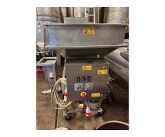 Rebler und Verdrängerpumpe