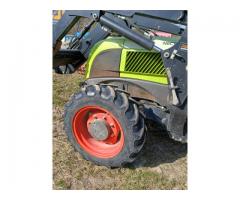 Claas Nectis 257F + Frontlader