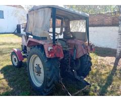 Steyr 40 mit Stockräumgerät, Laubschneider und Frontlader